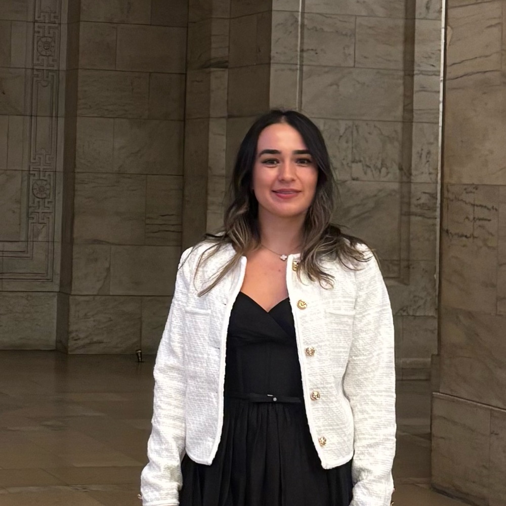 Meet your Posher, Diliara